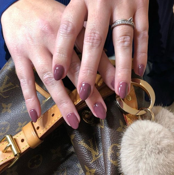 CND Vinylux Weekly Polish Married To Mauve 15 ml.