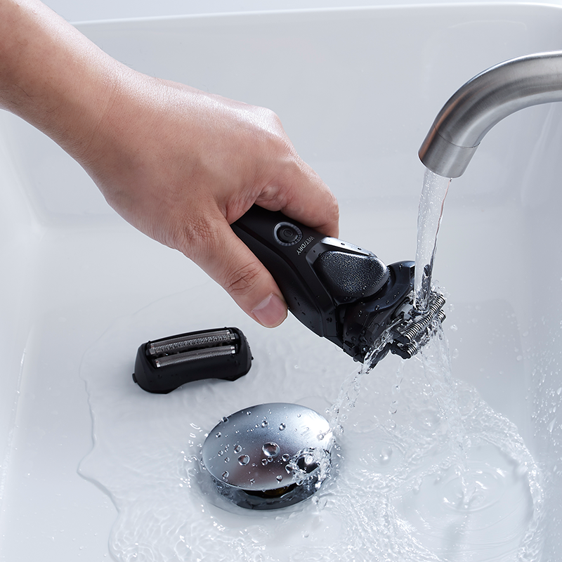 Panasonic ES RT37 Shaver 3-Blades Wet/Dry Black (1 stk)