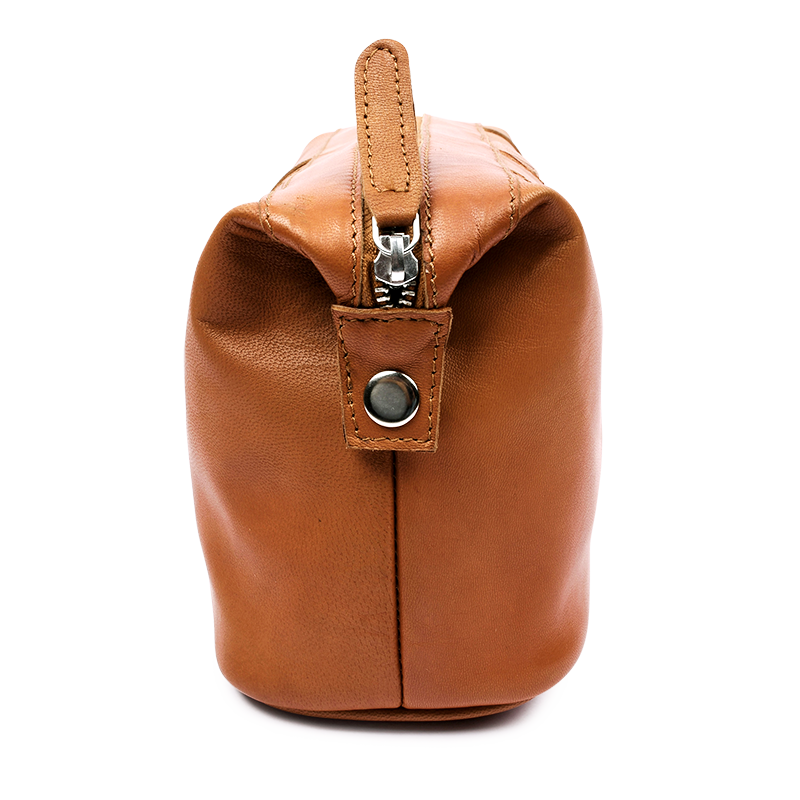 Njord Toilet Bag Kalveskind Cognac