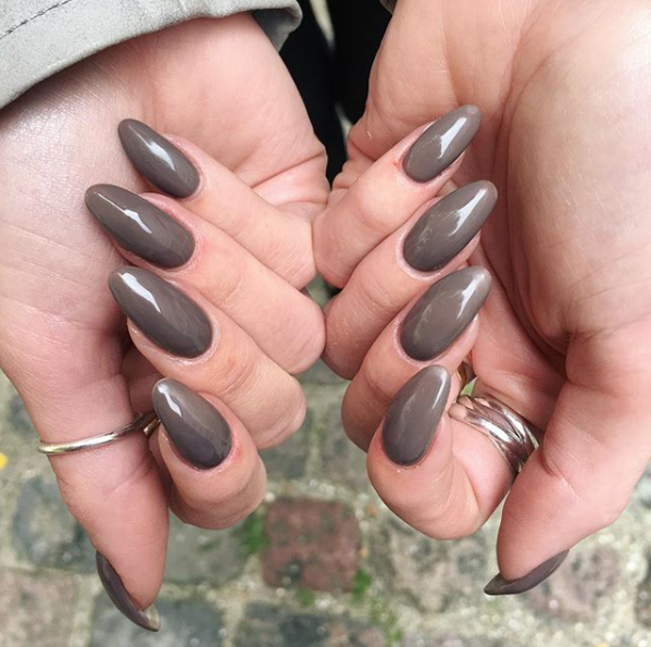CND Vinylux Weekly Polish Rubble 15 ml.