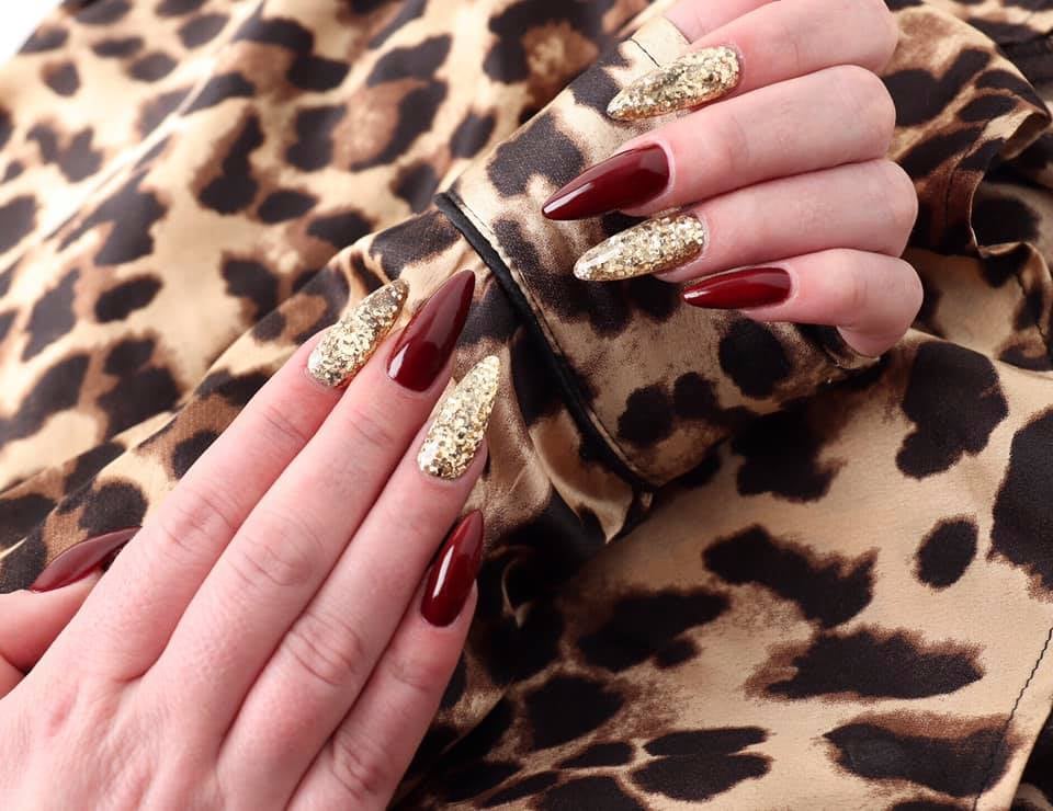 CND Vinylux Weekly Polish Oxblood 15 ml.