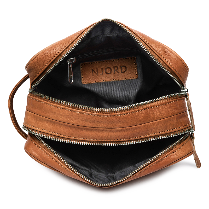 Njord Toilet Bag Dobbeltrum (Cognac Gedeskind)