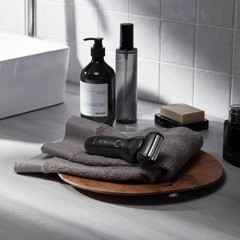 Panasonic ES RT37 Shaver 3-Blades Wet/Dry Black (1 stk)
