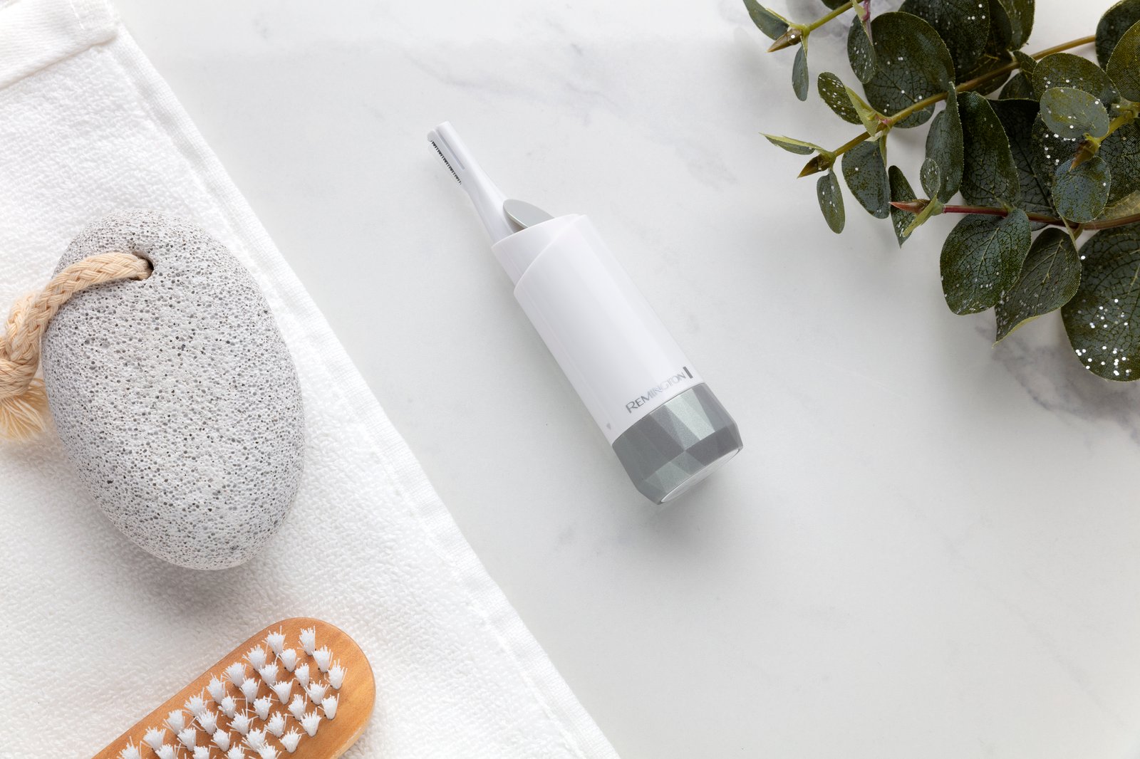 Remington MPT3900 Reveal Elegant Beauty Styler Inkl. Mini Trimmer