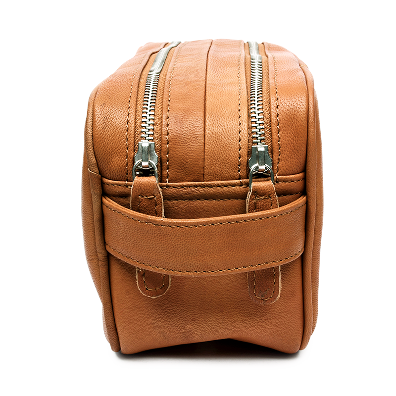 Njord Toilet Bag Dobbeltrum (Cognac Gedeskind)