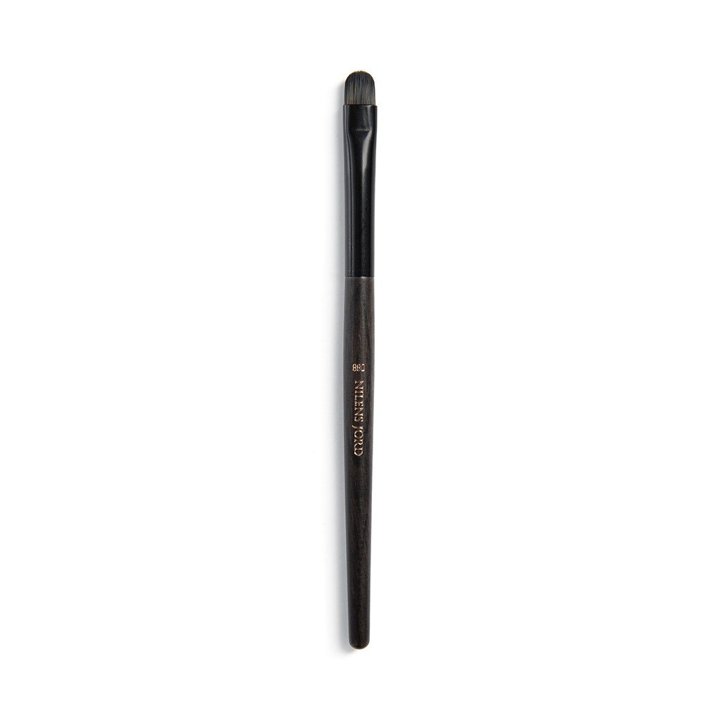 Nilens Jord Pure Collection Small Eye Shadow Brush 880